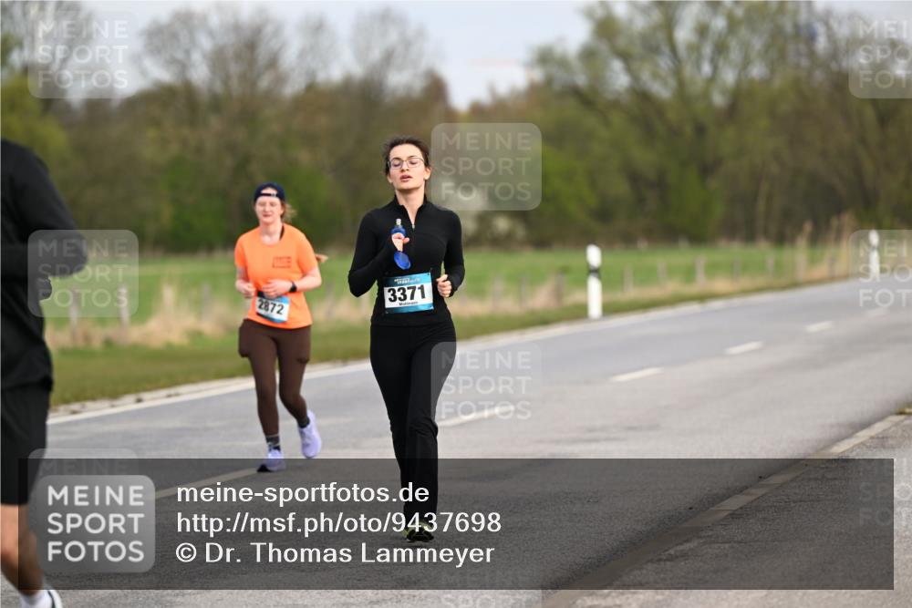 12.04.2026 - 45. Internationalen Wilhelmsburger Insellauf Dr. Thomas Lammeyer http://msf.ph/oto/9437698 12.04.2026 09:32:10 Laufen 2872, 3371 meine-sportfotos.de