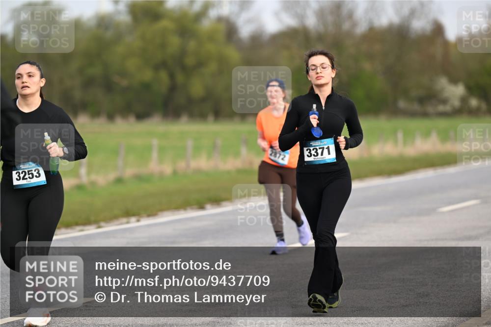 12.04.2026 - 45. Internationalen Wilhelmsburger Insellauf Dr. Thomas Lammeyer http://msf.ph/oto/9437709 12.04.2026 09:32:12 Laufen 3253, 2872, 3371 meine-sportfotos.de