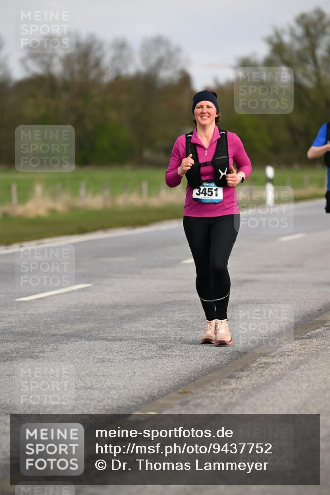 12.04.2026 - 45. Internationalen Wilhelmsburger Insellauf Dr. Thomas Lammeyer http://msf.ph/oto/9437752 12.04.2026 09:33:14 Laufen 3451 meine-sportfotos.de