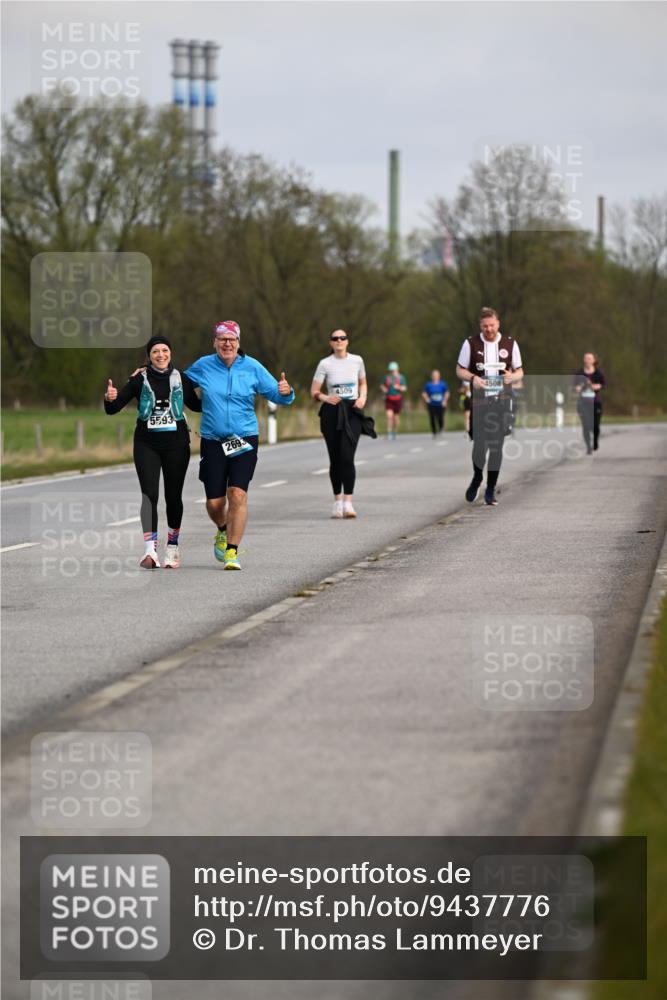 12.04.2026 - 45. Internationalen Wilhelmsburger Insellauf Dr. Thomas Lammeyer http://msf.ph/oto/9437776 12.04.2026 09:33:25 Laufen 5593, 2693, 4509, 4508 meine-sportfotos.de