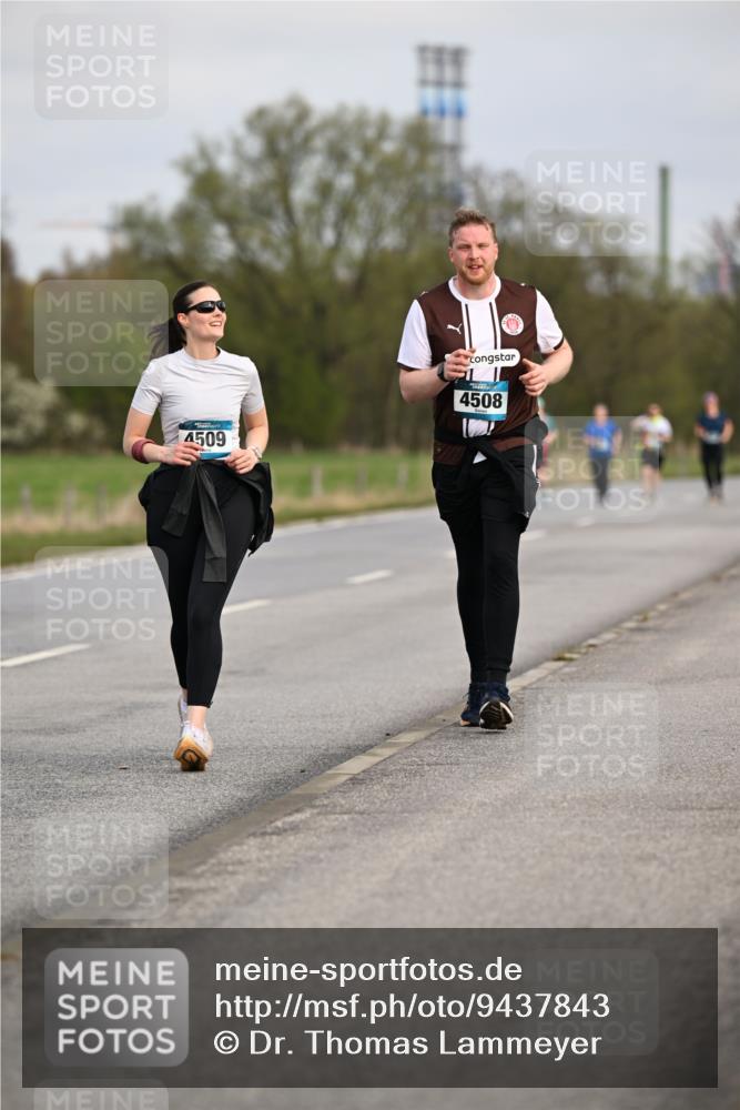 12.04.2026 - 45. Internationalen Wilhelmsburger Insellauf Dr. Thomas Lammeyer http://msf.ph/oto/9437843 12.04.2026 09:33:39 Laufen 4509, 4508 meine-sportfotos.de