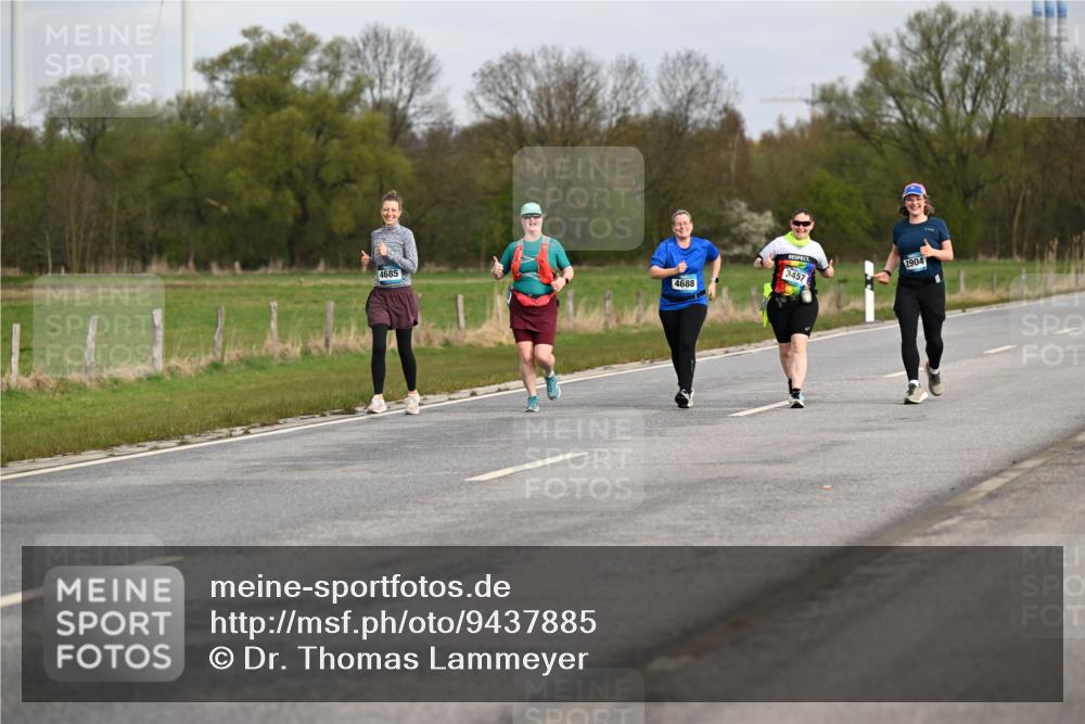 12.04.2026 - 45. Internationalen Wilhelmsburger Insellauf Dr. Thomas Lammeyer http://msf.ph/oto/9437885 12.04.2026 09:34:09 Laufen 4685, 4688, 3457, 2904 meine-sportfotos.de