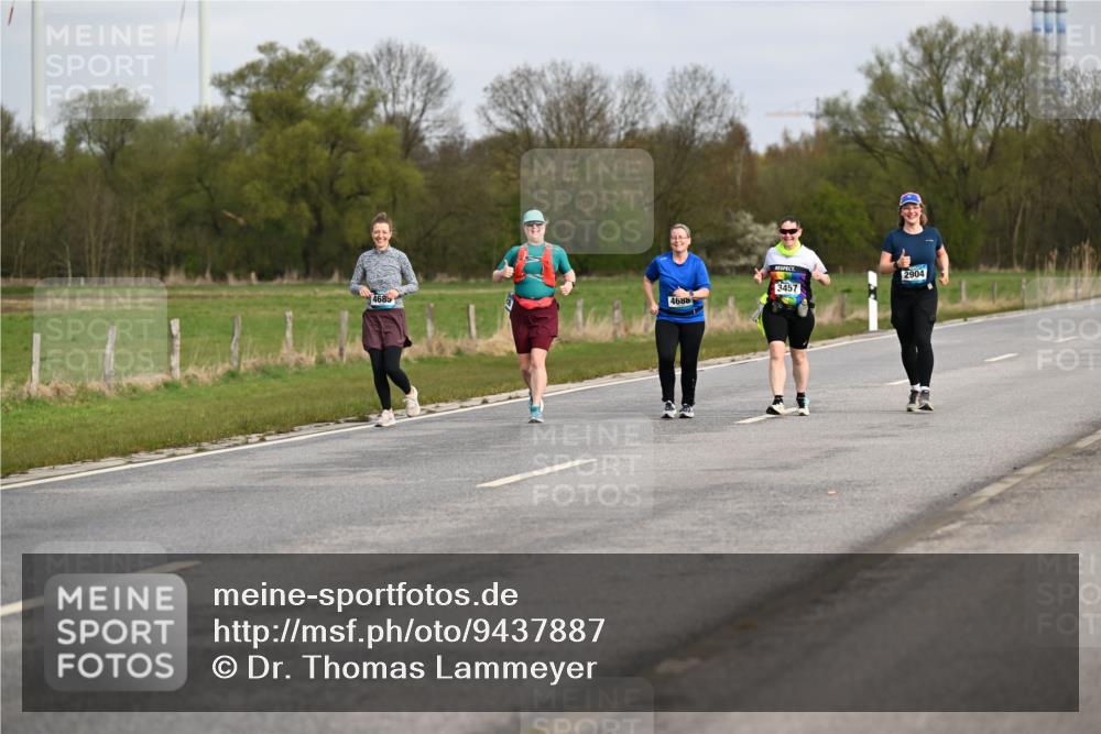 12.04.2026 - 45. Internationalen Wilhelmsburger Insellauf Dr. Thomas Lammeyer http://msf.ph/oto/9437887 12.04.2026 09:34:09 Laufen 4685, 4686, 3457, 2904 meine-sportfotos.de