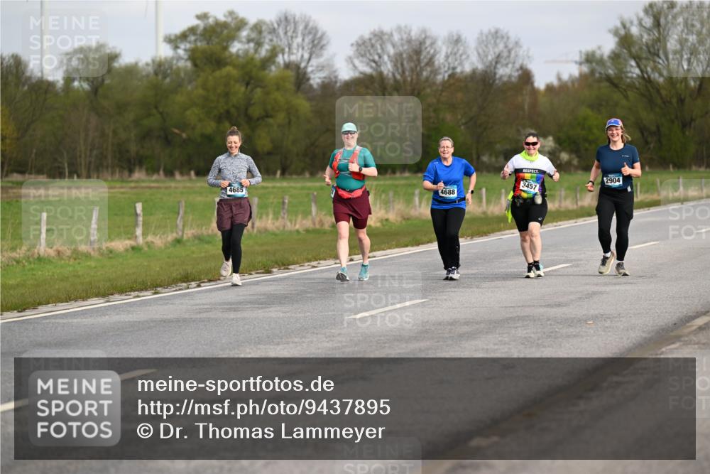 12.04.2026 - 45. Internationalen Wilhelmsburger Insellauf Dr. Thomas Lammeyer http://msf.ph/oto/9437895 12.04.2026 09:34:11 Laufen 4688, 3457 meine-sportfotos.de
