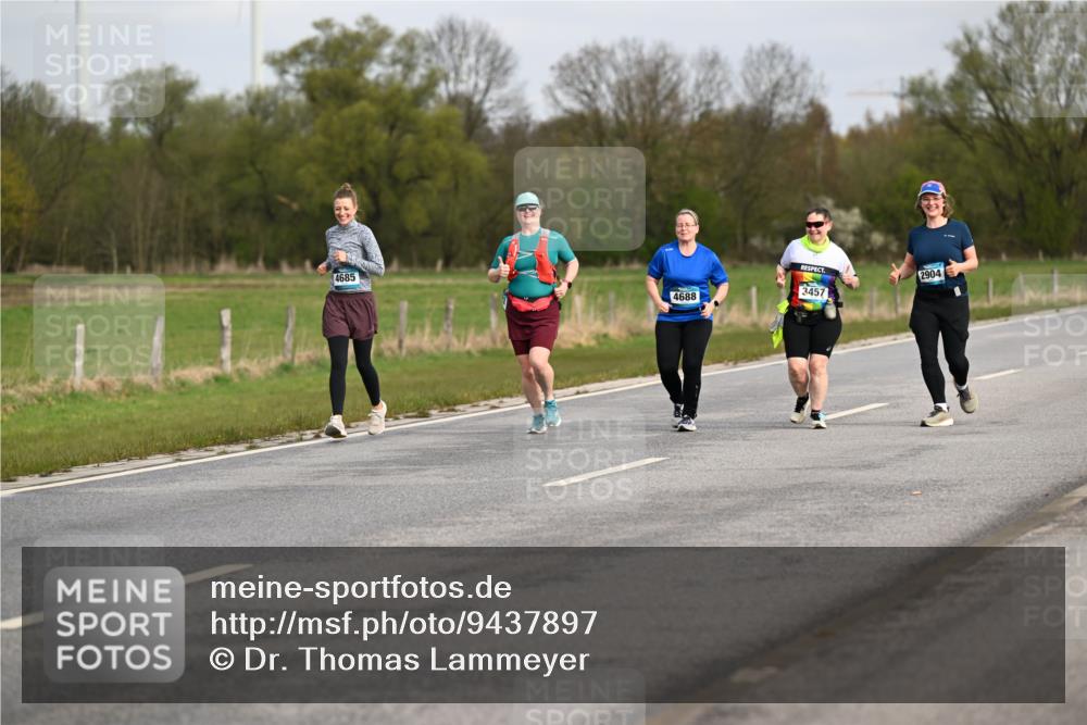 12.04.2026 - 45. Internationalen Wilhelmsburger Insellauf Dr. Thomas Lammeyer http://msf.ph/oto/9437897 12.04.2026 09:34:11 Laufen 4685, 4688, 3457, 2904 meine-sportfotos.de