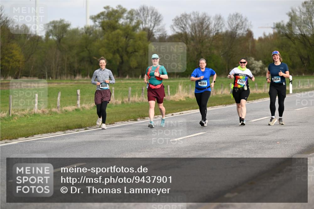 12.04.2026 - 45. Internationalen Wilhelmsburger Insellauf Dr. Thomas Lammeyer http://msf.ph/oto/9437901 12.04.2026 09:34:11 Laufen 4685, 4688, 3457, 2904 meine-sportfotos.de
