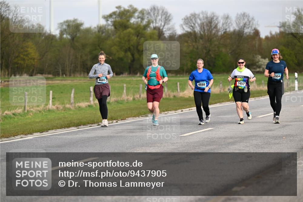 12.04.2026 - 45. Internationalen Wilhelmsburger Insellauf Dr. Thomas Lammeyer http://msf.ph/oto/9437905 12.04.2026 09:34:12 Laufen 4685, 4688, 3457, 2904 meine-sportfotos.de