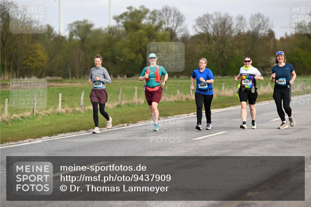12.04.2026 - 45. Internationalen Wilhelmsburger Insellauf Dr. Thomas Lammeyer http://msf.ph/oto/9437909 12.04.2026 09:34:12 Laufen 4685, 4688, 3457, 2904 meine-sportfotos.de
