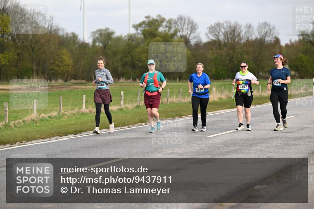 12.04.2026 - 45. Internationalen Wilhelmsburger Insellauf Dr. Thomas Lammeyer http://msf.ph/oto/9437911 12.04.2026 09:34:13 Laufen 4685, 4688, 3457, 2904 meine-sportfotos.de