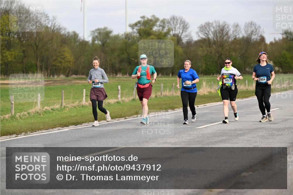 12.04.2026 - 45. Internationalen Wilhelmsburger Insellauf Dr. Thomas Lammeyer http://msf.ph/oto/9437912 12.04.2026 09:34:13 Laufen 4685, 460, 3457, 2904 meine-sportfotos.de