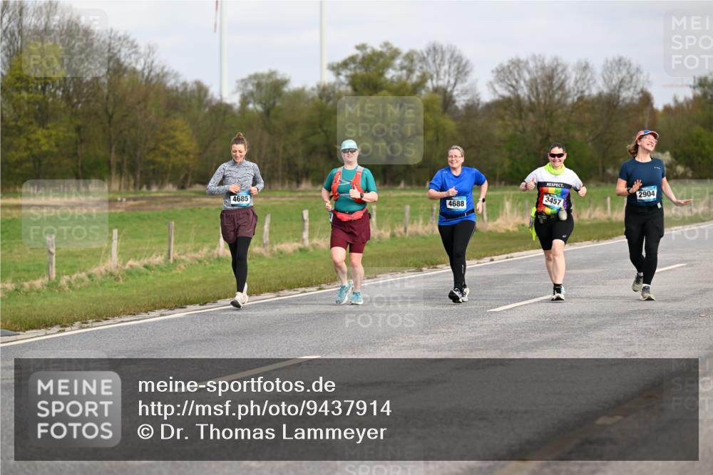 12.04.2026 - 45. Internationalen Wilhelmsburger Insellauf Dr. Thomas Lammeyer http://msf.ph/oto/9437914 12.04.2026 09:34:13 Laufen 4685, 4688, 3457, 2904 meine-sportfotos.de