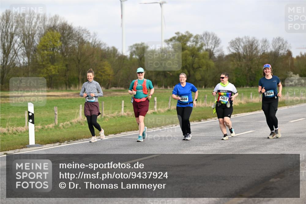 12.04.2026 - 45. Internationalen Wilhelmsburger Insellauf Dr. Thomas Lammeyer http://msf.ph/oto/9437924 12.04.2026 09:34:15 Laufen 4685, 4688, 3457, 2904 meine-sportfotos.de