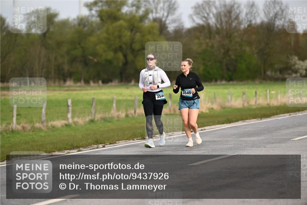 12.04.2026 - 45. Internationalen Wilhelmsburger Insellauf Dr. Thomas Lammeyer http://msf.ph/oto/9437926 12.04.2026 09:35:21 Laufen 3544, 3545 meine-sportfotos.de