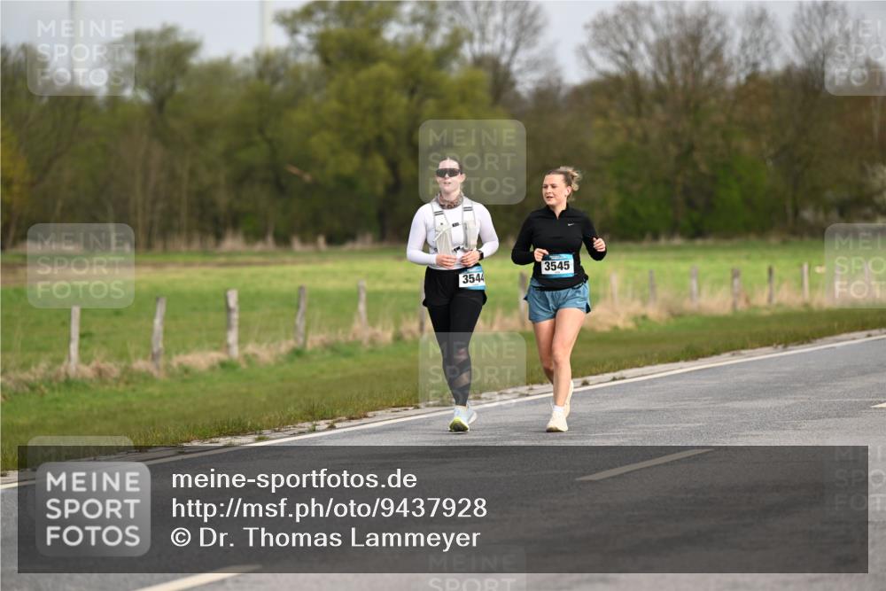 12.04.2026 - 45. Internationalen Wilhelmsburger Insellauf Dr. Thomas Lammeyer http://msf.ph/oto/9437928 12.04.2026 09:35:21 Laufen 3545, 3544 meine-sportfotos.de