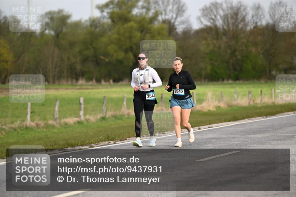 12.04.2026 - 45. Internationalen Wilhelmsburger Insellauf Dr. Thomas Lammeyer http://msf.ph/oto/9437931 12.04.2026 09:35:22 Laufen 3544, 3545 meine-sportfotos.de