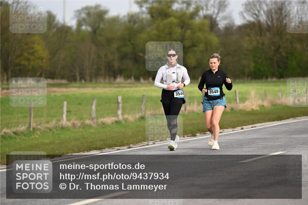 12.04.2026 - 45. Internationalen Wilhelmsburger Insellauf Dr. Thomas Lammeyer http://msf.ph/oto/9437934 12.04.2026 09:35:22 Laufen 3544, 3545 meine-sportfotos.de
