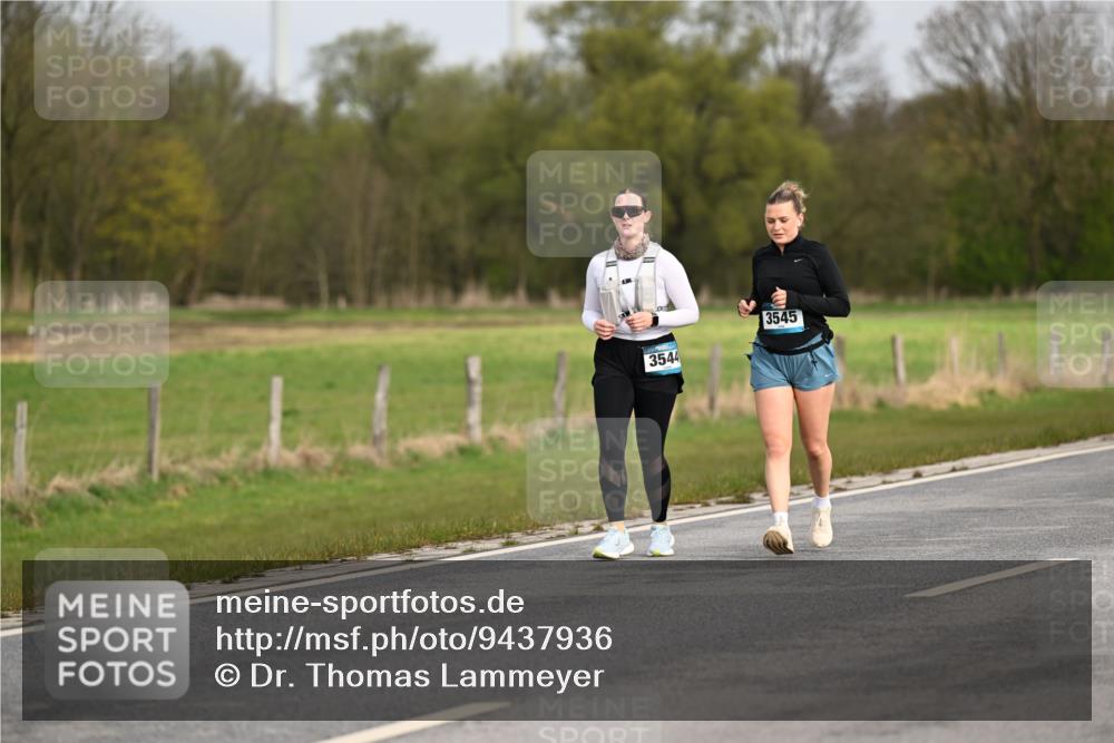 12.04.2026 - 45. Internationalen Wilhelmsburger Insellauf Dr. Thomas Lammeyer http://msf.ph/oto/9437936 12.04.2026 09:35:22 Laufen 3544, 3545 meine-sportfotos.de