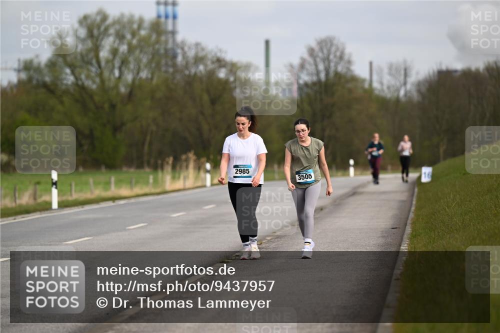 12.04.2026 - 45. Internationalen Wilhelmsburger Insellauf Dr. Thomas Lammeyer http://msf.ph/oto/9437957 12.04.2026 09:35:36 Laufen 2985, 3505 meine-sportfotos.de