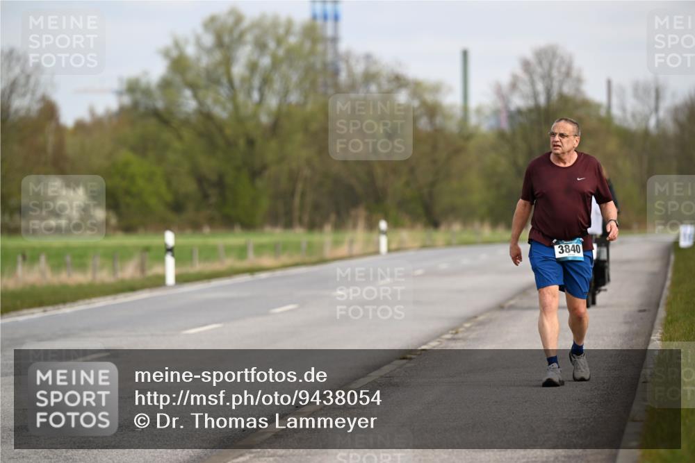 12.04.2026 - 45. Internationalen Wilhelmsburger Insellauf Dr. Thomas Lammeyer http://msf.ph/oto/9438054 12.04.2026 09:37:20 Laufen 3840 meine-sportfotos.de