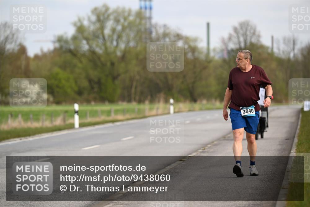 12.04.2026 - 45. Internationalen Wilhelmsburger Insellauf Dr. Thomas Lammeyer http://msf.ph/oto/9438060 12.04.2026 09:37:21 Laufen 3840 meine-sportfotos.de