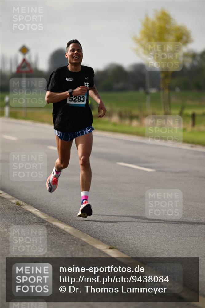 12.04.2026 - 45. Internationalen Wilhelmsburger Insellauf Dr. Thomas Lammeyer http://msf.ph/oto/9438084 12.04.2026 09:46:15 Laufen 5293 meine-sportfotos.de