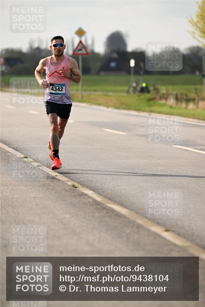 12.04.2026 - 45. Internationalen Wilhelmsburger Insellauf Dr. Thomas Lammeyer http://msf.ph/oto/9438104 12.04.2026 09:46:56 Laufen 4342 meine-sportfotos.de