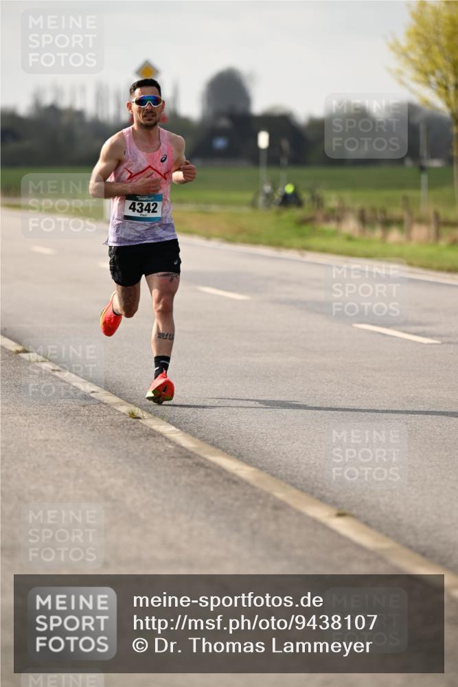12.04.2026 - 45. Internationalen Wilhelmsburger Insellauf Dr. Thomas Lammeyer http://msf.ph/oto/9438107 12.04.2026 09:46:56 Laufen 4342, 27, 11 meine-sportfotos.de