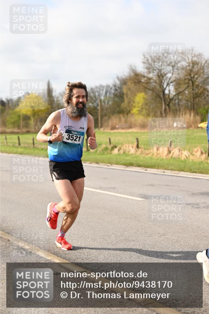 12.04.2026 - 45. Internationalen Wilhelmsburger Insellauf Dr. Thomas Lammeyer http://msf.ph/oto/9438170 12.04.2026 09:47:29 Laufen 700, 3521 meine-sportfotos.de