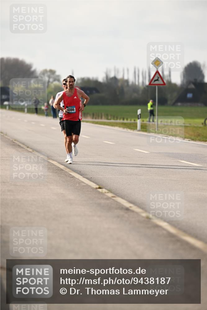 12.04.2026 - 45. Internationalen Wilhelmsburger Insellauf Dr. Thomas Lammeyer http://msf.ph/oto/9438187 12.04.2026 09:48:27 Laufen 4086 meine-sportfotos.de