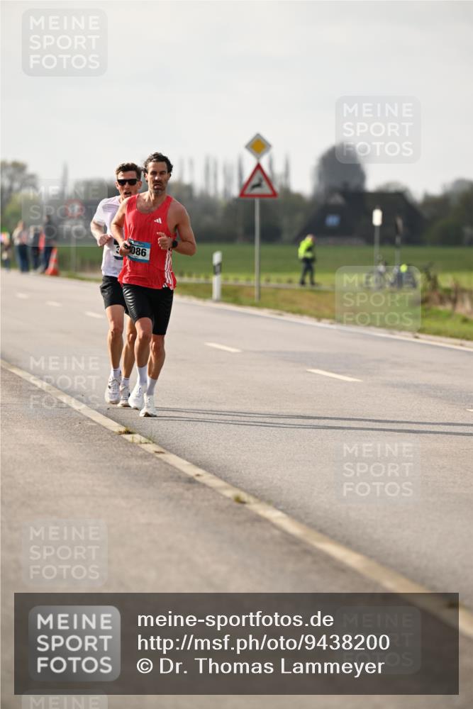 12.04.2026 - 45. Internationalen Wilhelmsburger Insellauf Dr. Thomas Lammeyer http://msf.ph/oto/9438200 12.04.2026 09:48:29 Laufen 086 meine-sportfotos.de