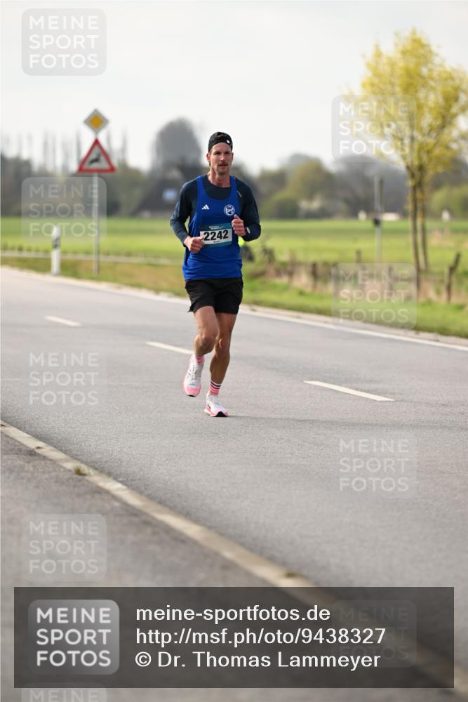 12.04.2026 - 45. Internationalen Wilhelmsburger Insellauf Dr. Thomas Lammeyer http://msf.ph/oto/9438327 12.04.2026 09:50:10 Laufen 2242 meine-sportfotos.de
