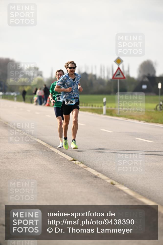12.04.2026 - 45. Internationalen Wilhelmsburger Insellauf Dr. Thomas Lammeyer http://msf.ph/oto/9438390 12.04.2026 09:51:04 Laufen 28, 3107 meine-sportfotos.de
