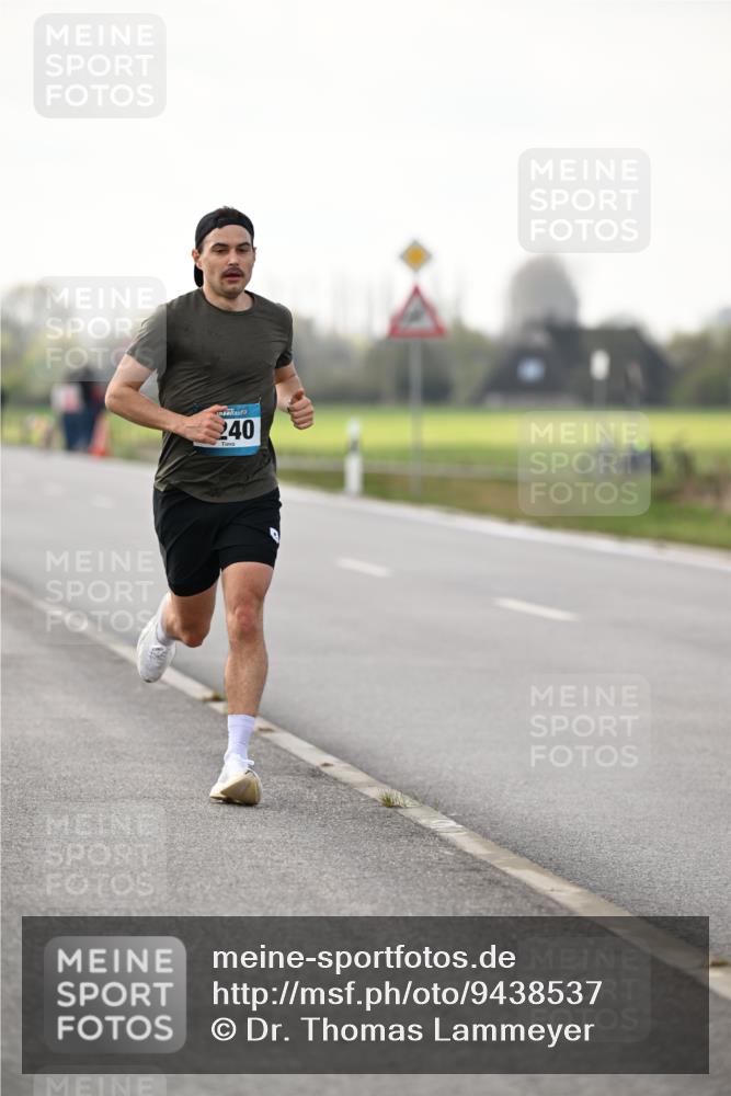 12.04.2026 - 45. Internationalen Wilhelmsburger Insellauf Dr. Thomas Lammeyer http://msf.ph/oto/9438537 12.04.2026 09:52:58 Laufen 240 meine-sportfotos.de