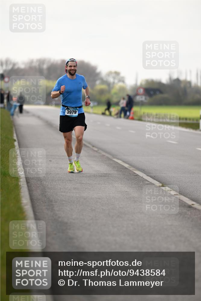 12.04.2026 - 45. Internationalen Wilhelmsburger Insellauf Dr. Thomas Lammeyer http://msf.ph/oto/9438584 12.04.2026 09:53:35 Laufen 3979 meine-sportfotos.de