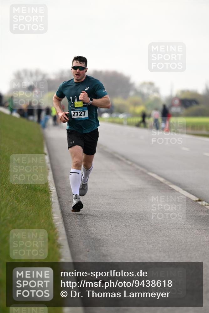 12.04.2026 - 45. Internationalen Wilhelmsburger Insellauf Dr. Thomas Lammeyer http://msf.ph/oto/9438618 12.04.2026 09:54:23 Laufen 2, 0, 5, 2727 meine-sportfotos.de