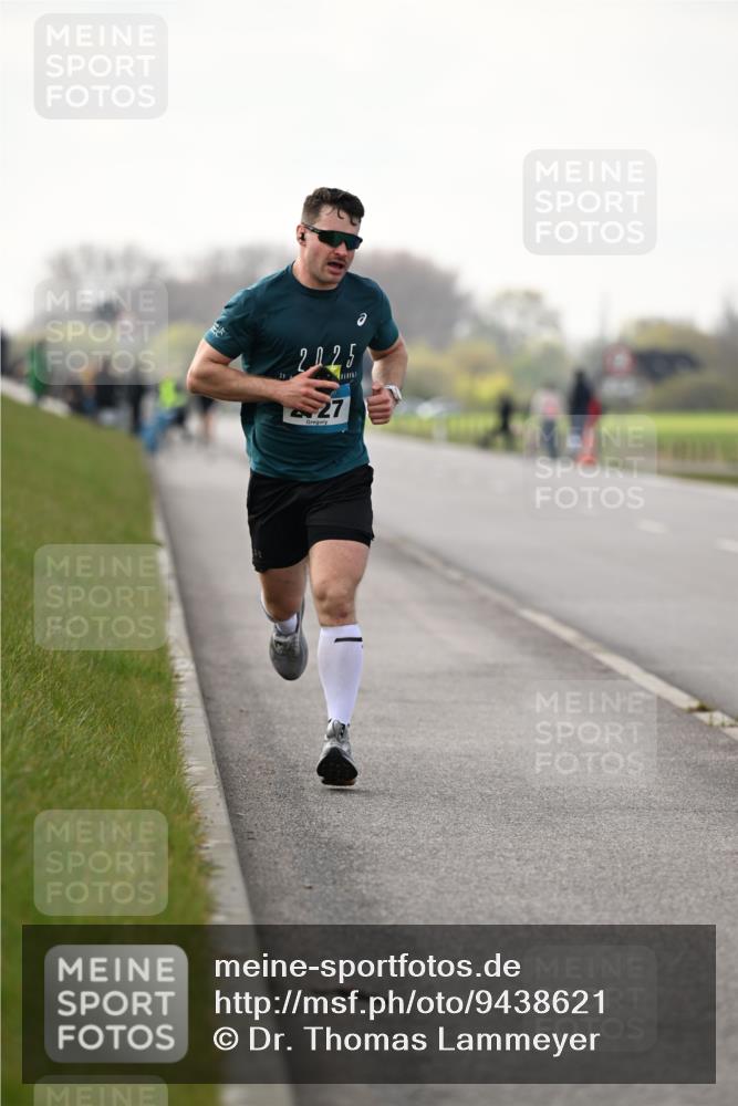 12.04.2026 - 45. Internationalen Wilhelmsburger Insellauf Dr. Thomas Lammeyer http://msf.ph/oto/9438621 12.04.2026 09:54:24 Laufen 2025, 27 meine-sportfotos.de
