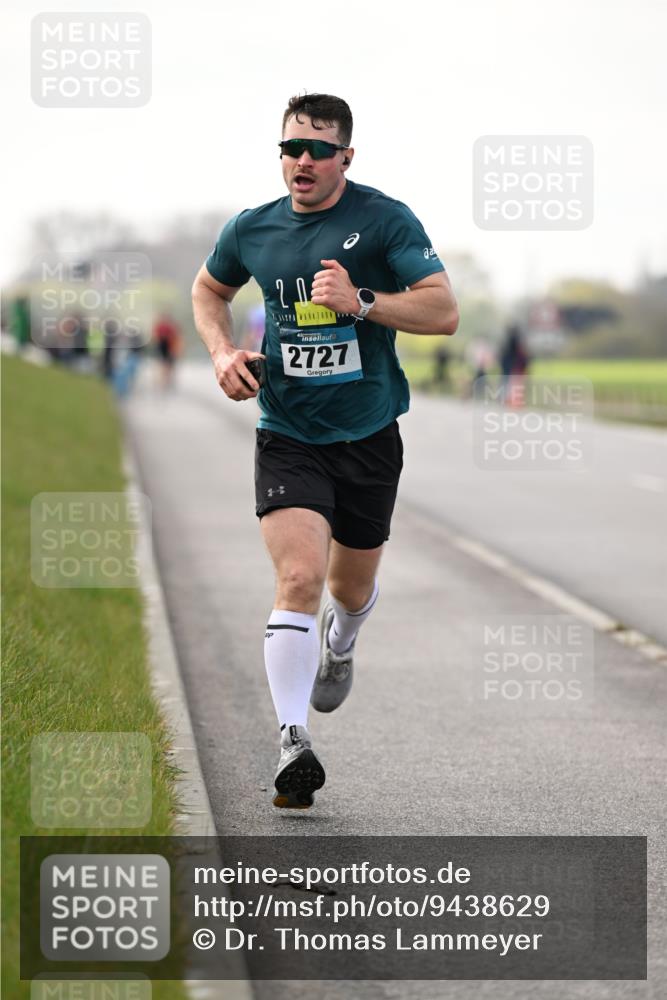 12.04.2026 - 45. Internationalen Wilhelmsburger Insellauf Dr. Thomas Lammeyer http://msf.ph/oto/9438629 12.04.2026 09:54:25 Laufen 2, 0, 2727 meine-sportfotos.de