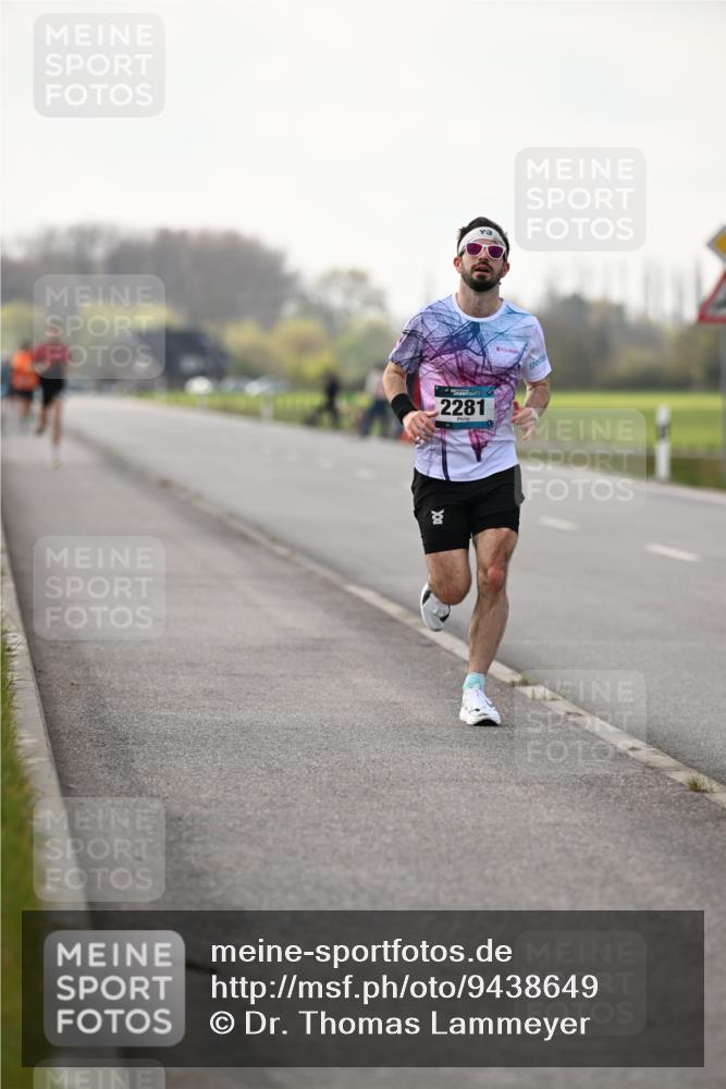 12.04.2026 - 45. Internationalen Wilhelmsburger Insellauf Dr. Thomas Lammeyer http://msf.ph/oto/9438649 12.04.2026 09:54:31 Laufen 2281, 3 meine-sportfotos.de