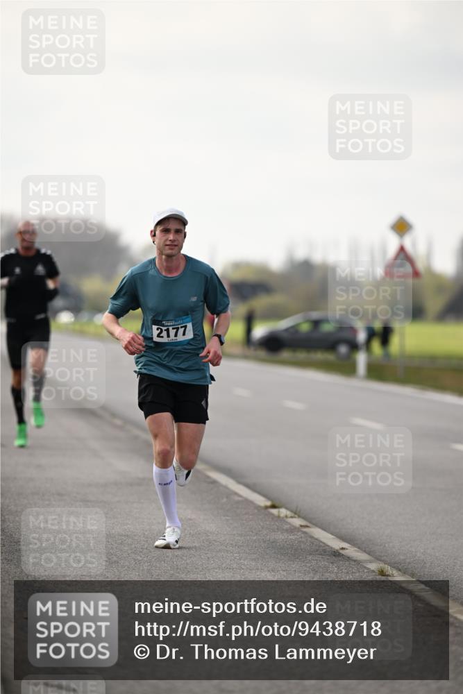 12.04.2026 - 45. Internationalen Wilhelmsburger Insellauf Dr. Thomas Lammeyer http://msf.ph/oto/9438718 12.04.2026 09:55:03 Laufen 2177 meine-sportfotos.de