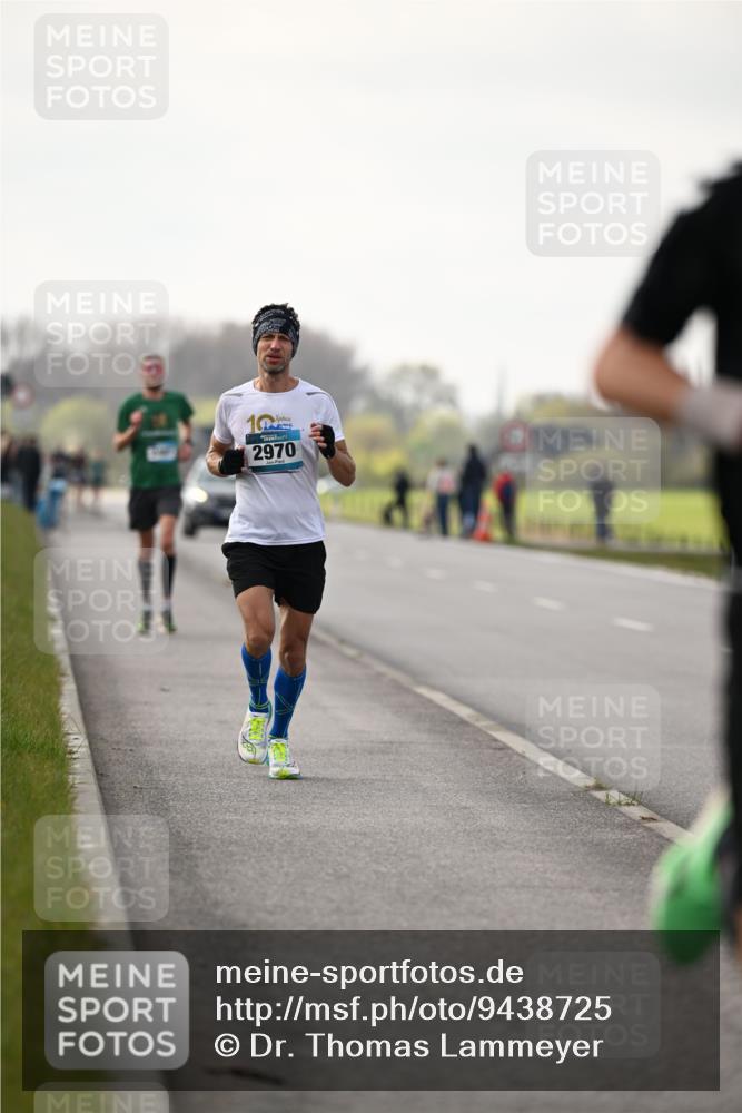 12.04.2026 - 45. Internationalen Wilhelmsburger Insellauf Dr. Thomas Lammeyer http://msf.ph/oto/9438725 12.04.2026 09:55:09 Laufen 10, 2970 meine-sportfotos.de