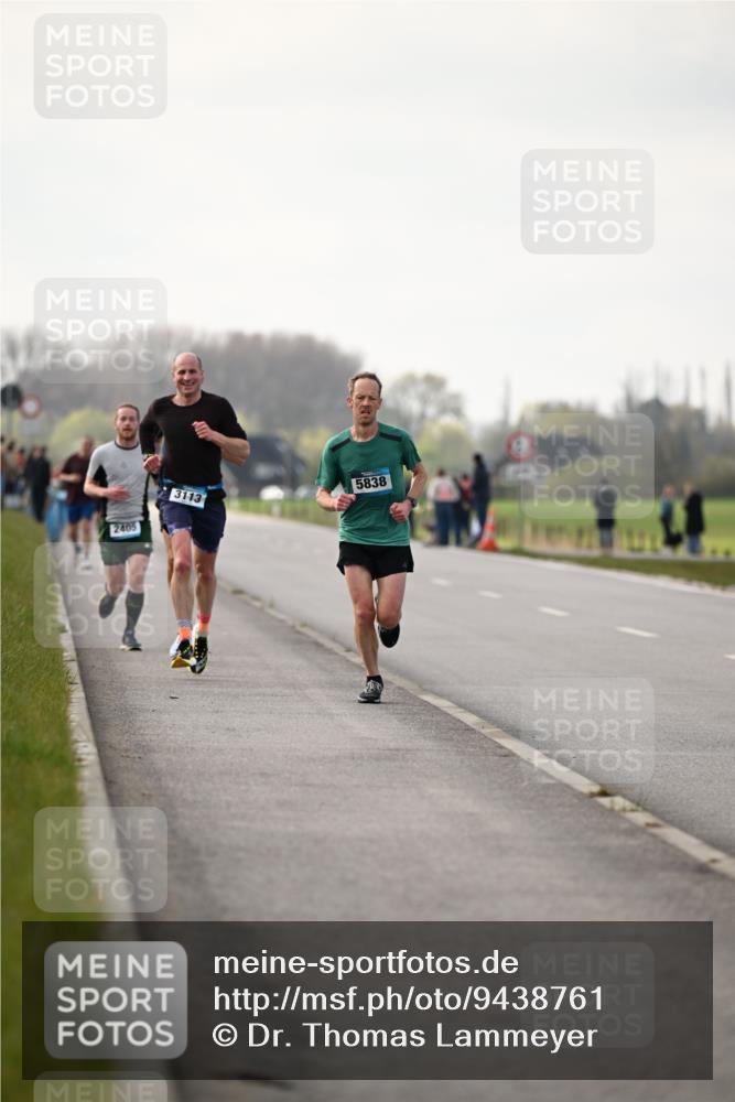 12.04.2026 - 45. Internationalen Wilhelmsburger Insellauf Dr. Thomas Lammeyer http://msf.ph/oto/9438761 12.04.2026 09:55:45 Laufen 3113 meine-sportfotos.de