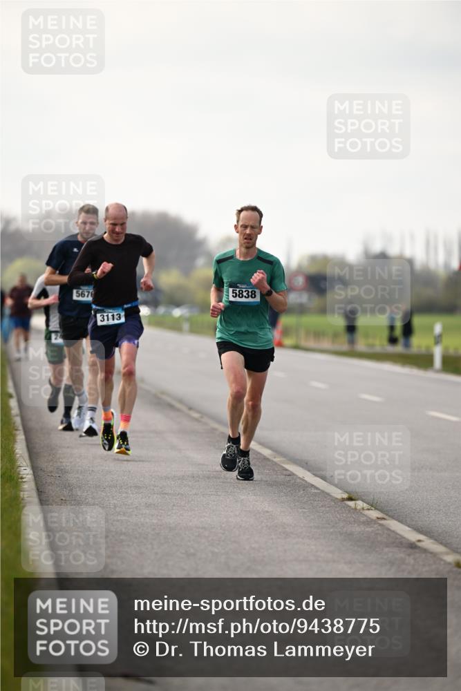 12.04.2026 - 45. Internationalen Wilhelmsburger Insellauf Dr. Thomas Lammeyer http://msf.ph/oto/9438775 12.04.2026 09:55:47 Laufen 5676, 3113, 5838 meine-sportfotos.de