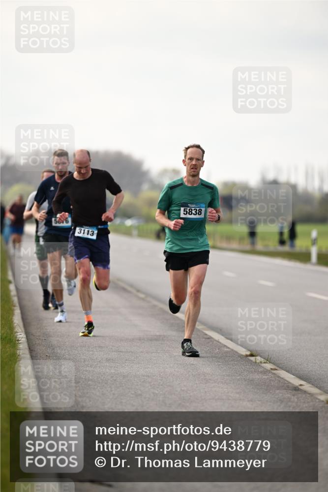 12.04.2026 - 45. Internationalen Wilhelmsburger Insellauf Dr. Thomas Lammeyer http://msf.ph/oto/9438779 12.04.2026 09:55:48 Laufen 3113, 5838 meine-sportfotos.de