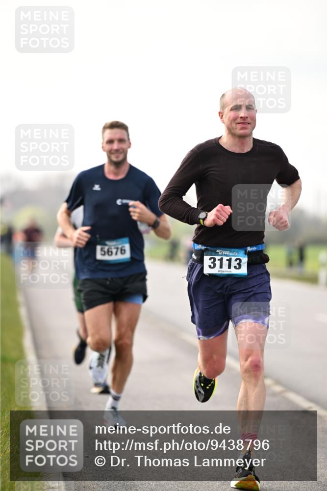 12.04.2026 - 45. Internationalen Wilhelmsburger Insellauf Dr. Thomas Lammeyer http://msf.ph/oto/9438796 12.04.2026 09:55:51 Laufen 5676, 3113 meine-sportfotos.de