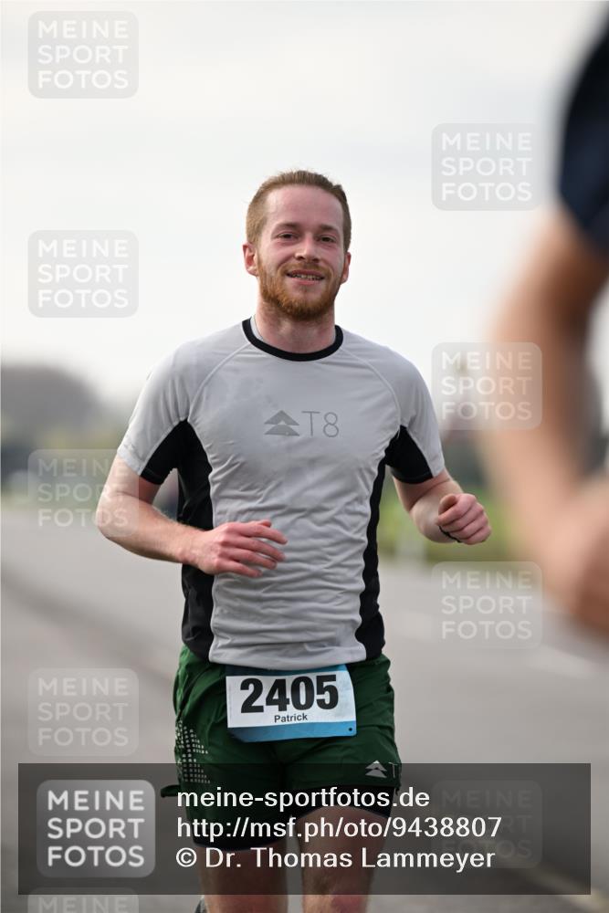 12.04.2026 - 45. Internationalen Wilhelmsburger Insellauf Dr. Thomas Lammeyer http://msf.ph/oto/9438807 12.04.2026 09:55:54 Laufen 8, 2405 meine-sportfotos.de