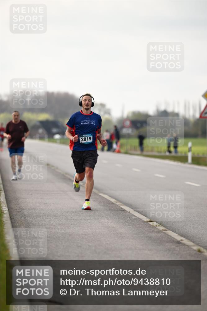 12.04.2026 - 45. Internationalen Wilhelmsburger Insellauf Dr. Thomas Lammeyer http://msf.ph/oto/9438810 12.04.2026 09:56:05 Laufen 2819 meine-sportfotos.de