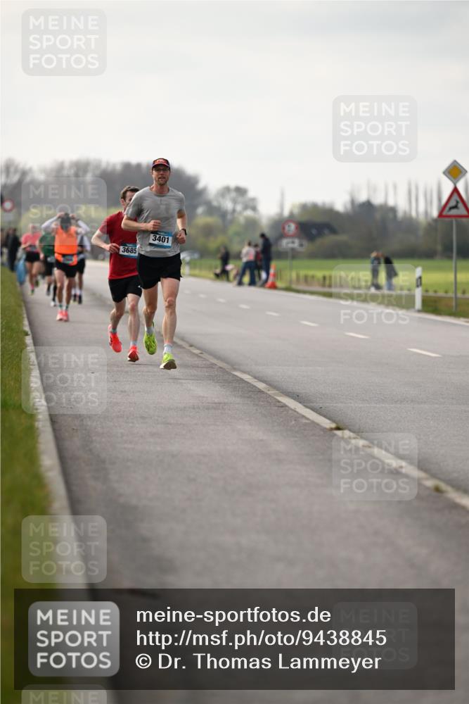 12.04.2026 - 45. Internationalen Wilhelmsburger Insellauf Dr. Thomas Lammeyer http://msf.ph/oto/9438845 12.04.2026 09:56:26 Laufen 3685, 3401 meine-sportfotos.de