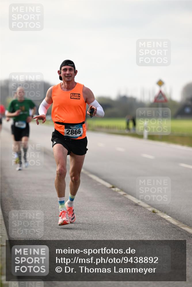 12.04.2026 - 45. Internationalen Wilhelmsburger Insellauf Dr. Thomas Lammeyer http://msf.ph/oto/9438892 12.04.2026 09:56:36 Laufen 2866 meine-sportfotos.de