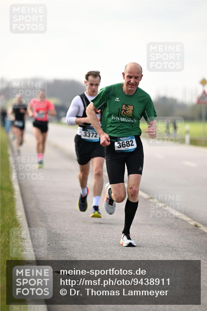 12.04.2026 - 45. Internationalen Wilhelmsburger Insellauf Dr. Thomas Lammeyer http://msf.ph/oto/9438911 12.04.2026 09:56:40 Laufen 3372, 3682 meine-sportfotos.de