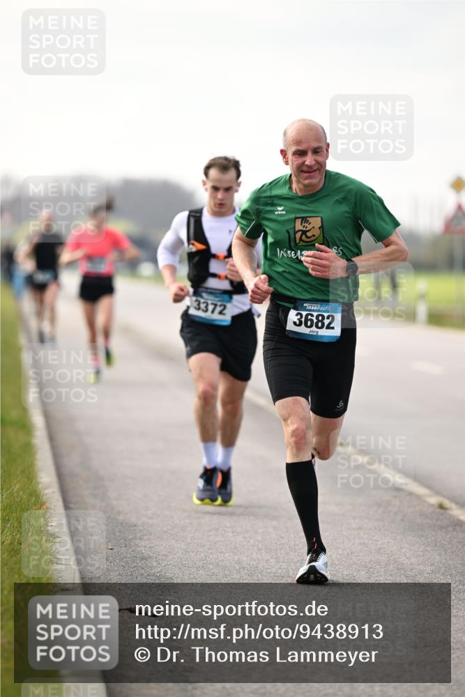 12.04.2026 - 45. Internationalen Wilhelmsburger Insellauf Dr. Thomas Lammeyer http://msf.ph/oto/9438913 12.04.2026 09:56:40 Laufen 3372, 3682 meine-sportfotos.de